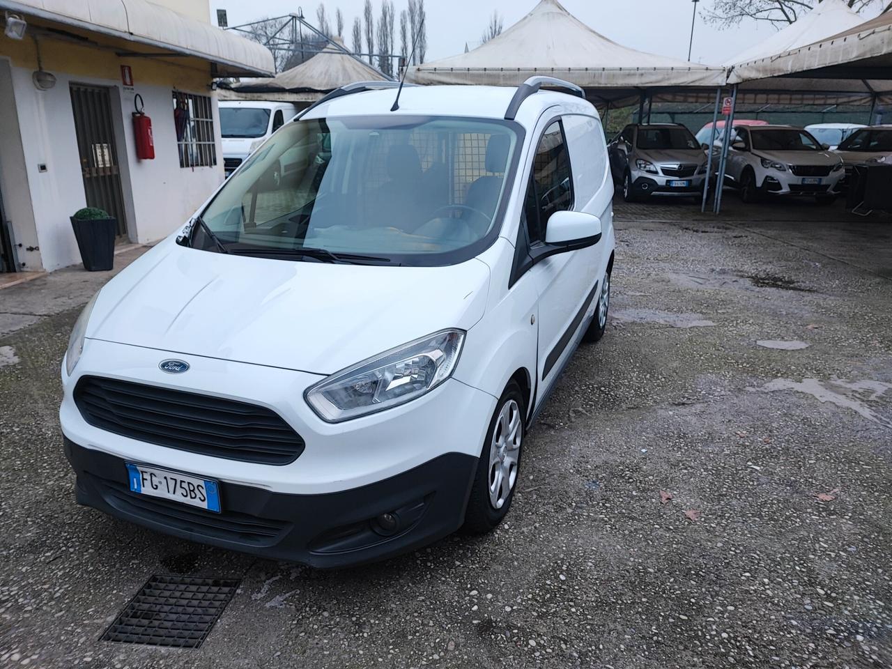 Ford Courier Euro 6B Tdci