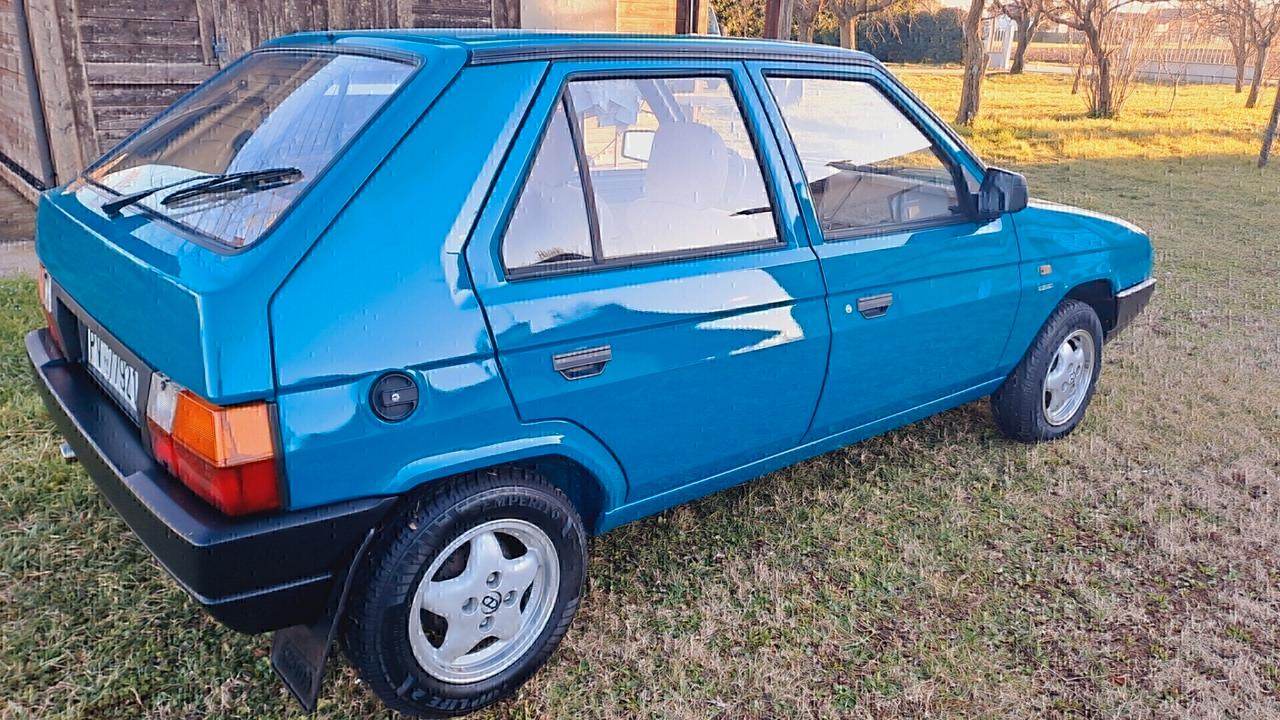 Skoda Favorit 136 LS SOLD NEW IN ITALY ! ONLY 1 OWNER