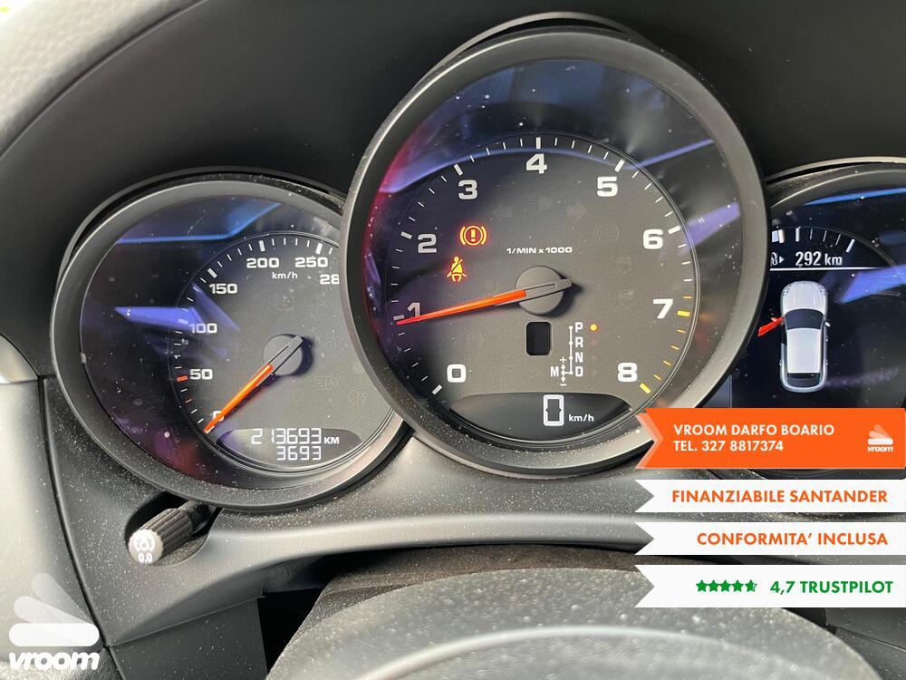 PORSCHE Macan 2.0