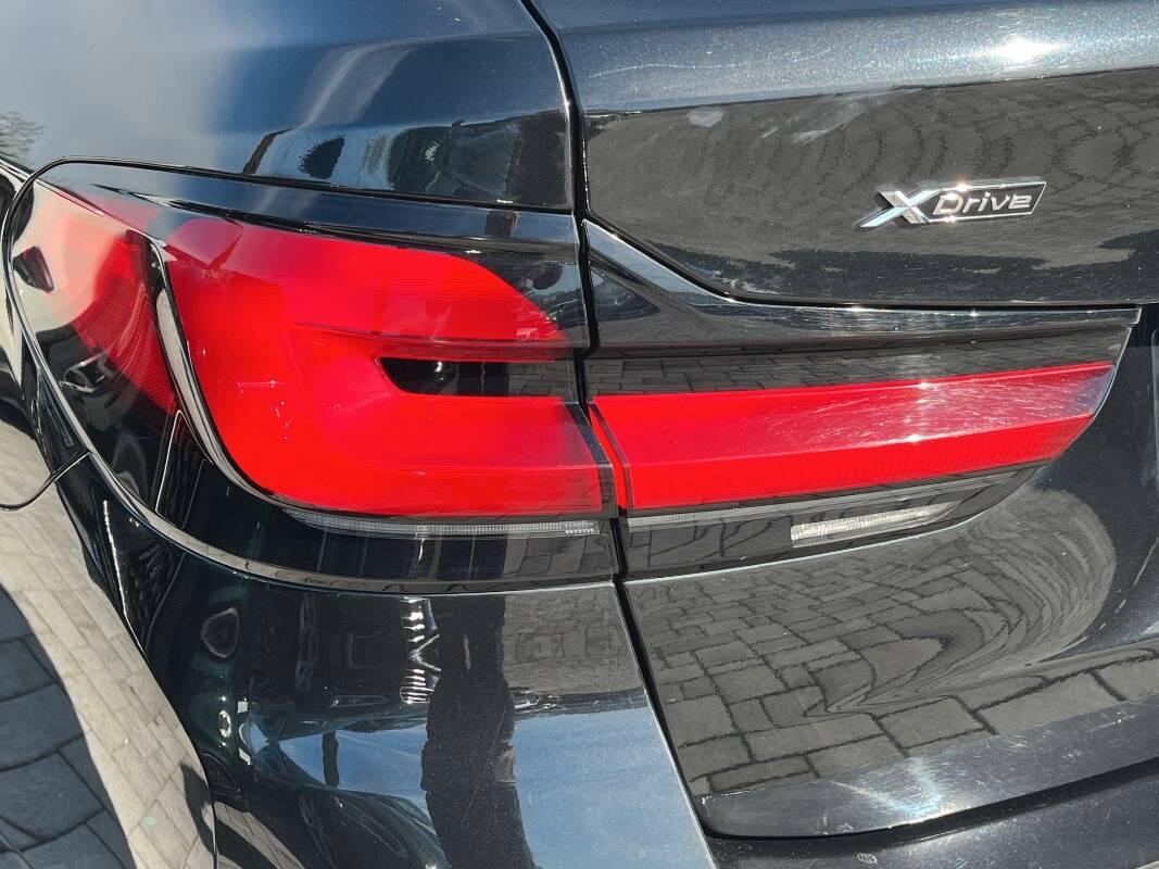 BMW Serie 5 Touring 520d mhev 48V xdrive Business auto