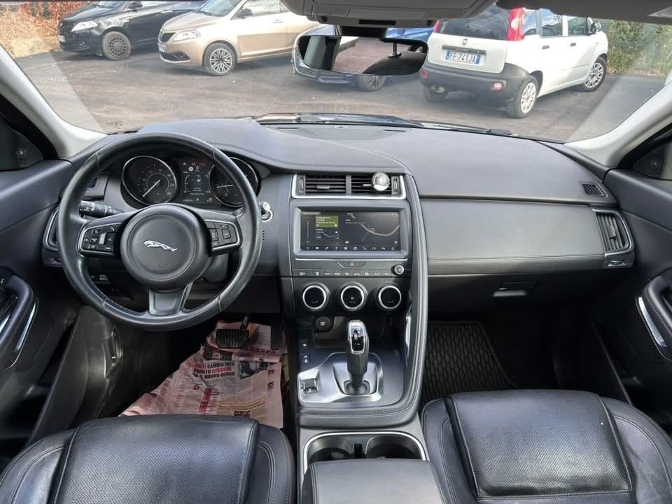 Jaguar E-Pace 2.0D 150 CV R-Dynamic S