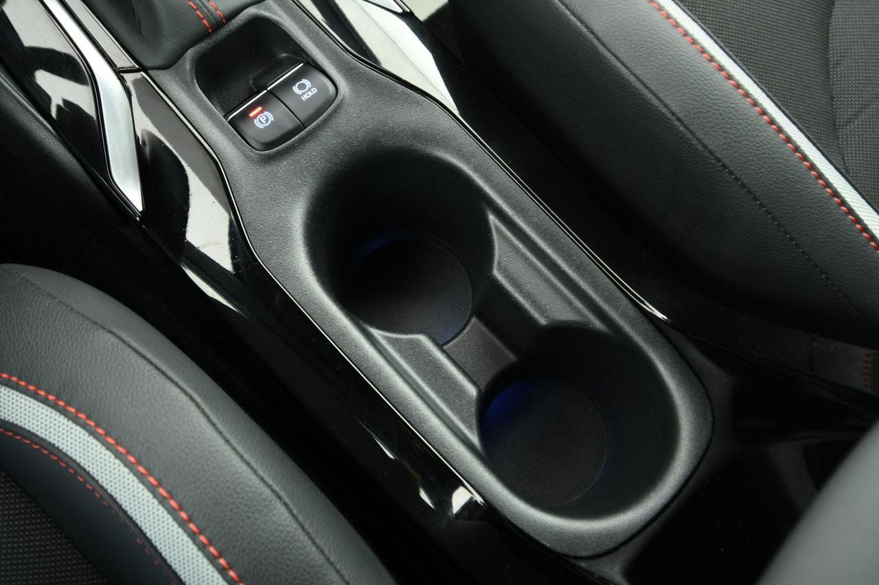 TOYOTA Corolla 2.0h GR Sport cvt CAMERA+ACC+APP CONNECT