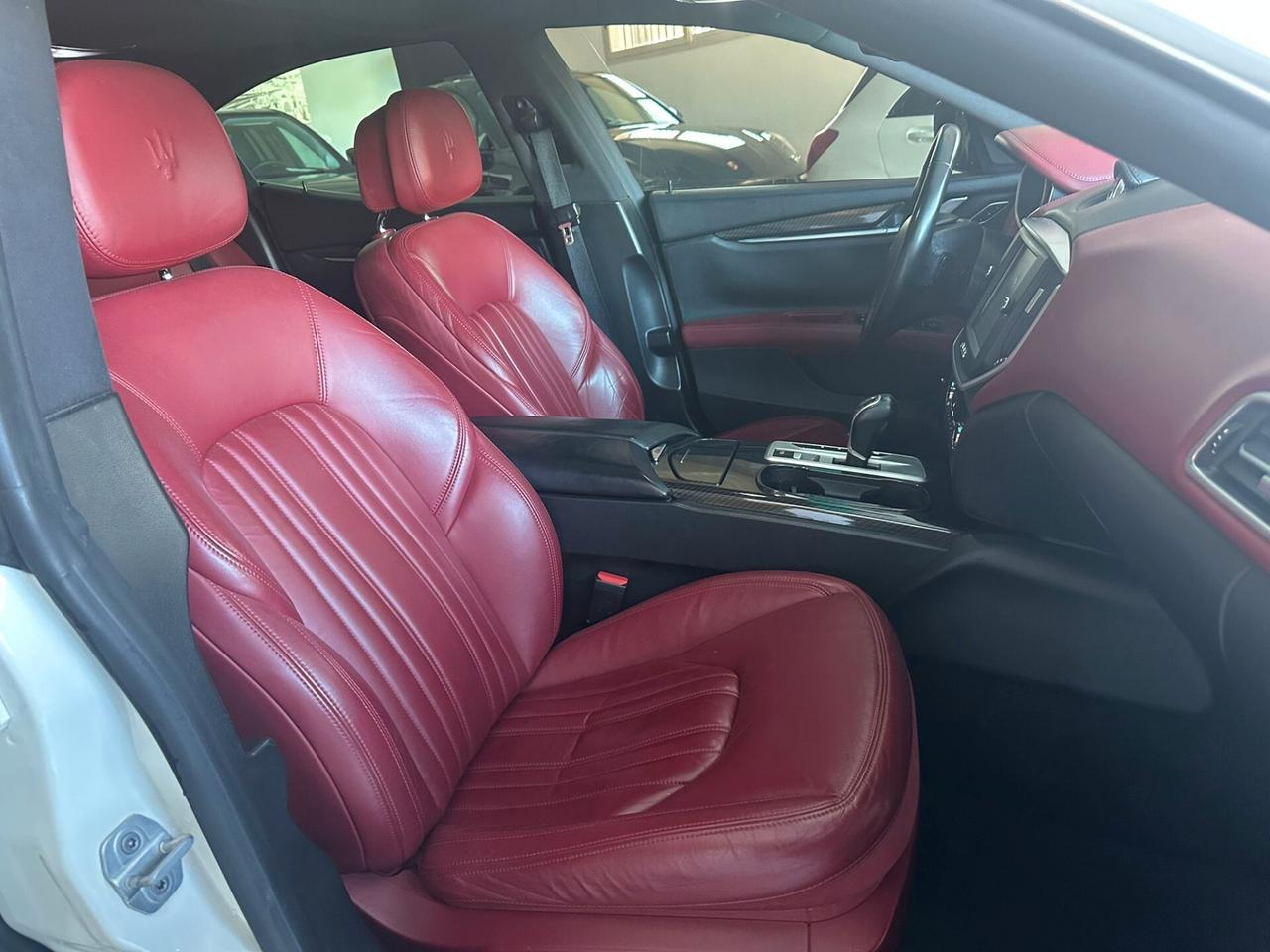 NOLEGGIO Maserati Ghibli V6 3.0 Diesel 275 CV INTERNI CARTIER TETTO APRIBILE