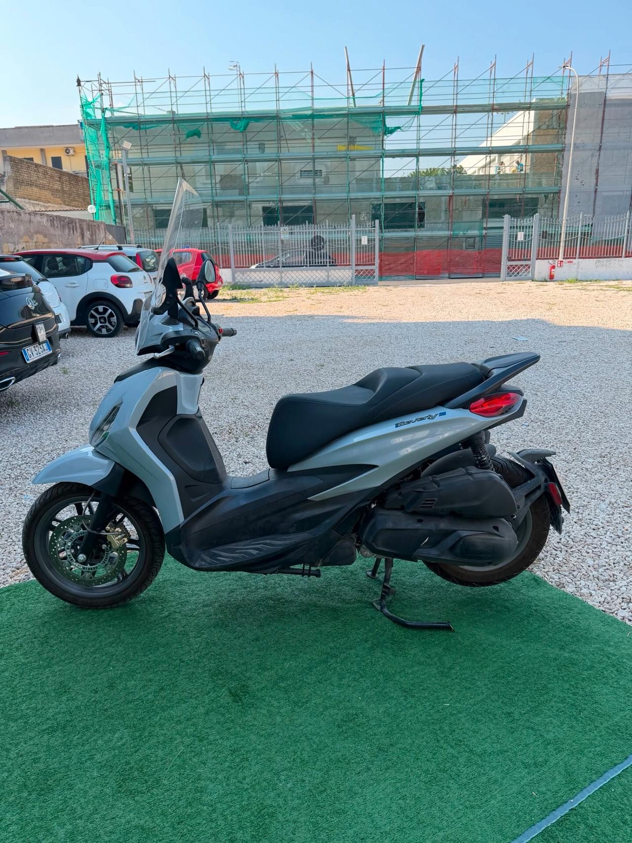 Piaggio Beverly 400 i.e.
