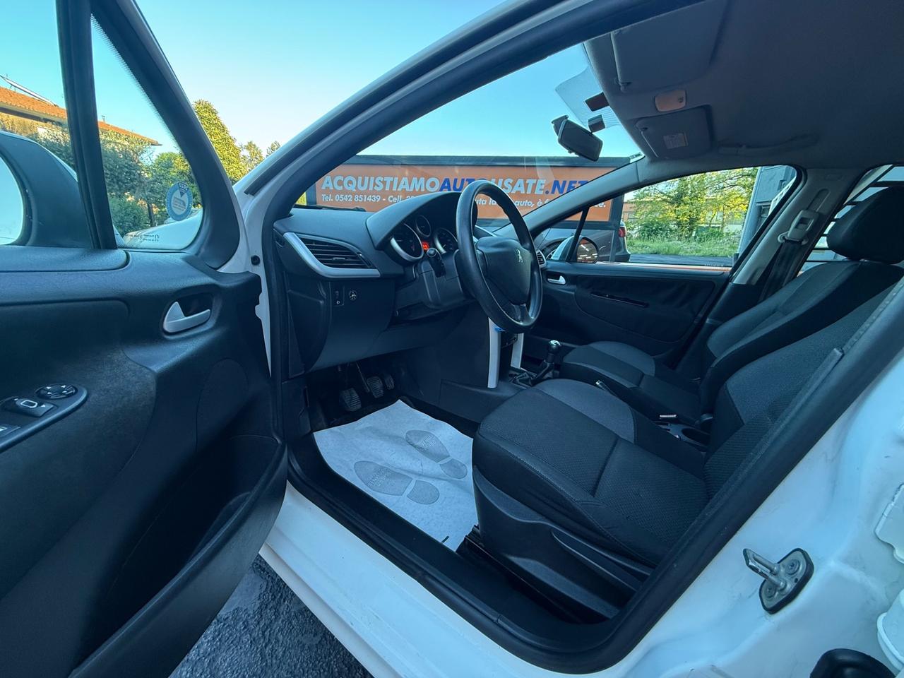 Peugeot 207 Plus 1.4 8V 75CV 5p. ECO GPL