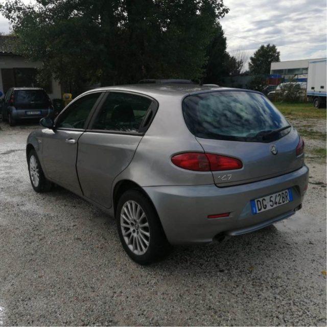 ALFA ROMEO 147 1.9 JTD (120) 5 porte Distinctive