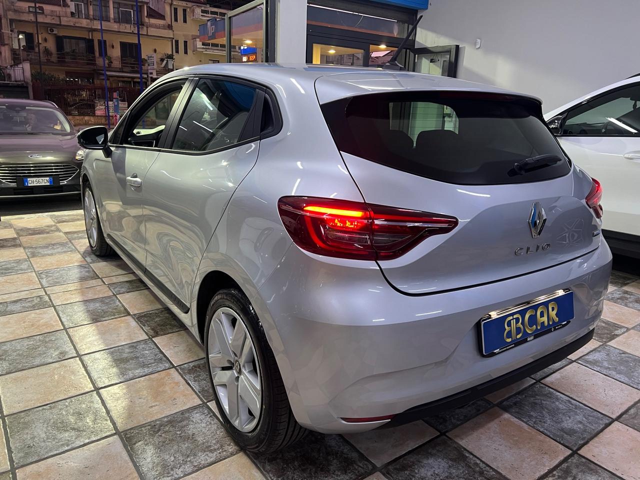 Renault Clio Full Hybrid E-Tech 140 CV 5 porte Intens