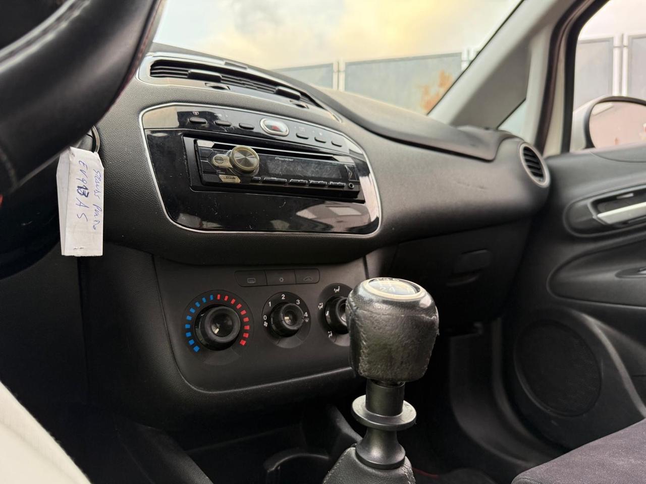 Fiat Punto 1.4 8V 5 porte Natural Power Lounge 2015