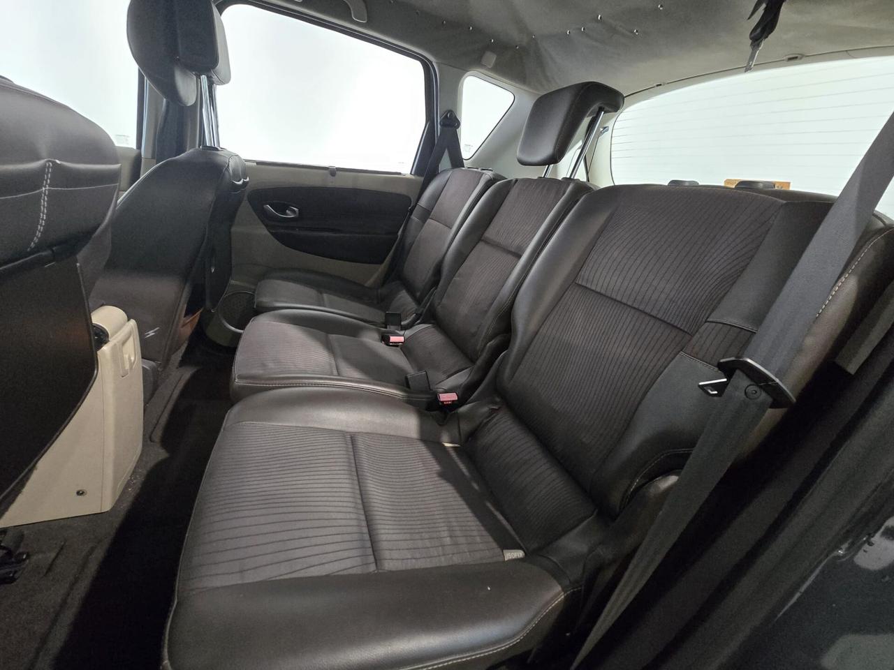 Renault SCENIC 1.9 dCi 130CV ANNO 2010