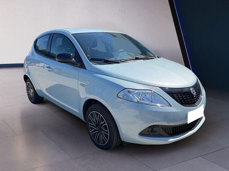 Lancia Ypsilon NUOVA My24 402 Oro 1.0