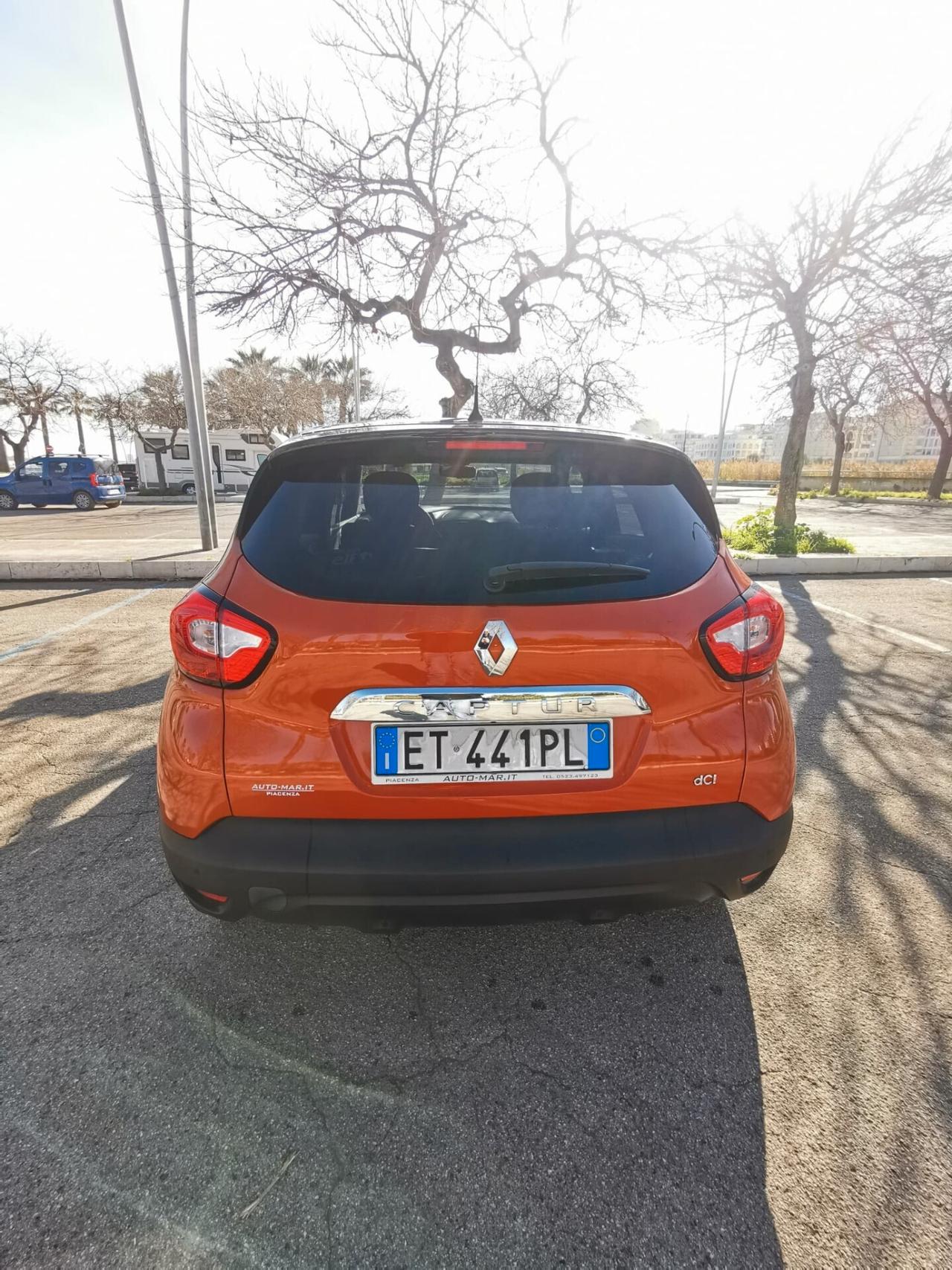 Renault Captur 1.5 dCi 8V 90 CV Wave NAV. 2013
