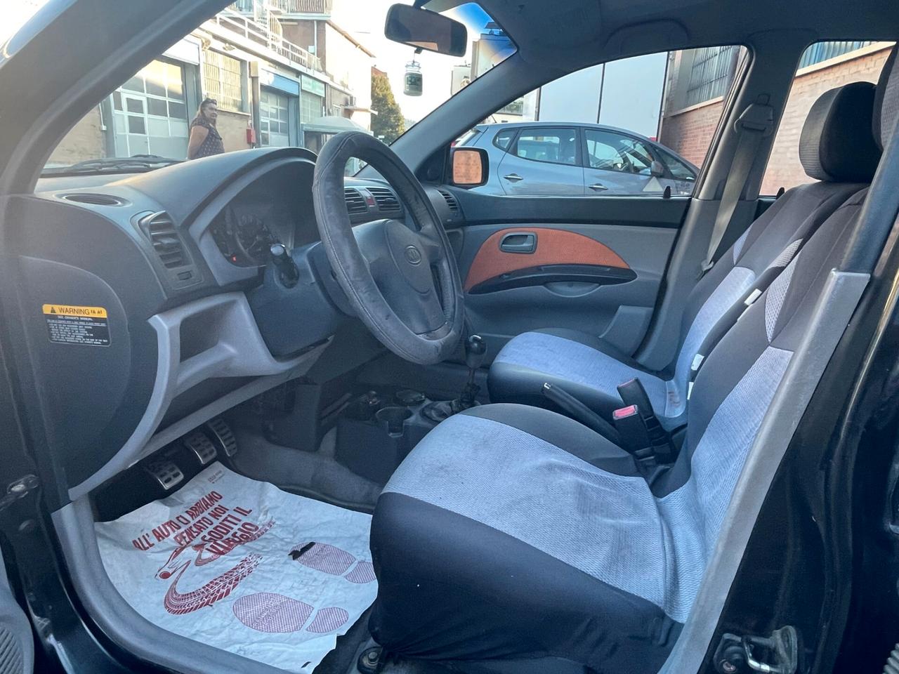 Kia Picanto 1.1 BENZINA