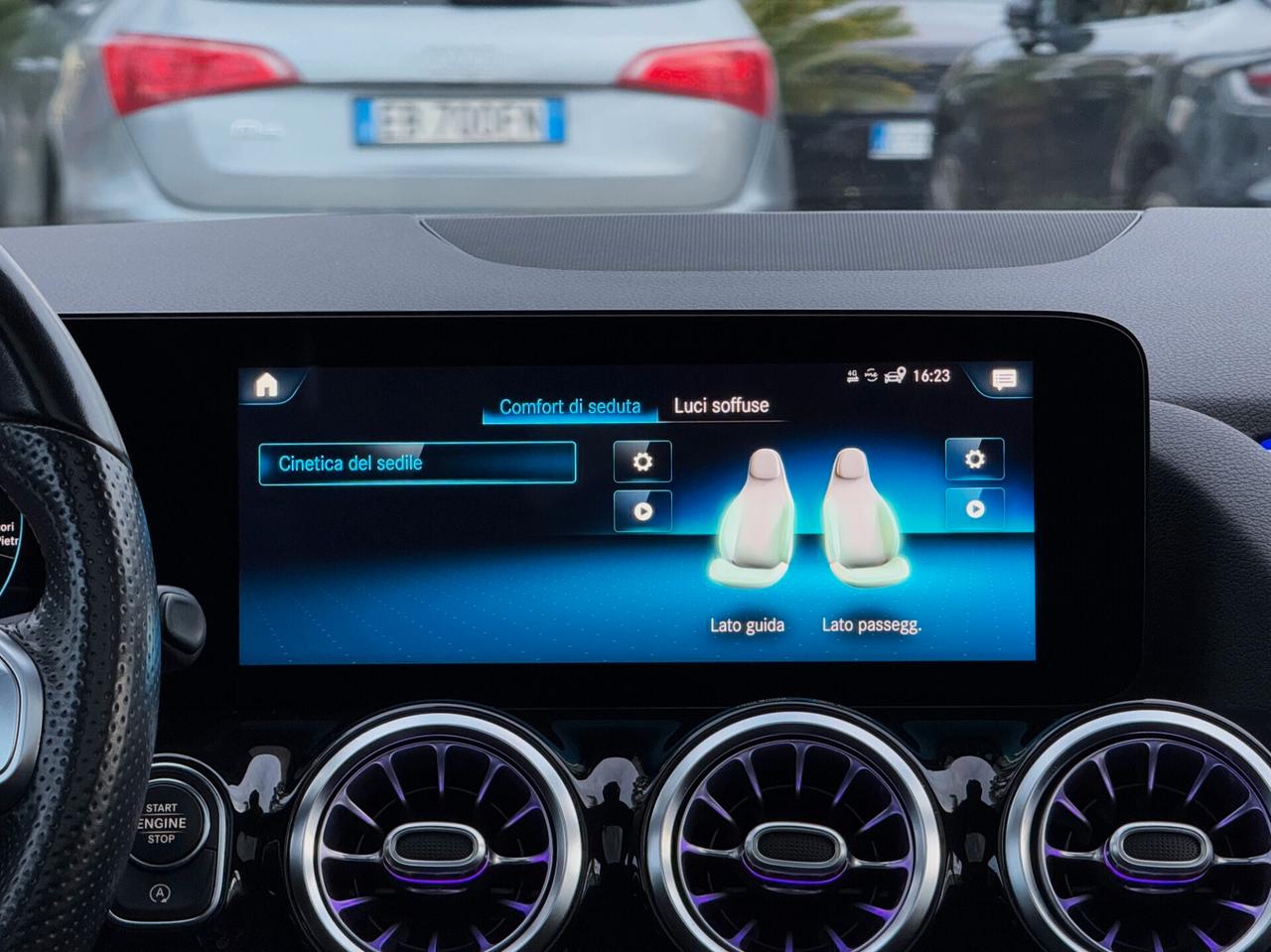 Mercedes-Benz GLA 200 d Premium Plus AMG TETTO