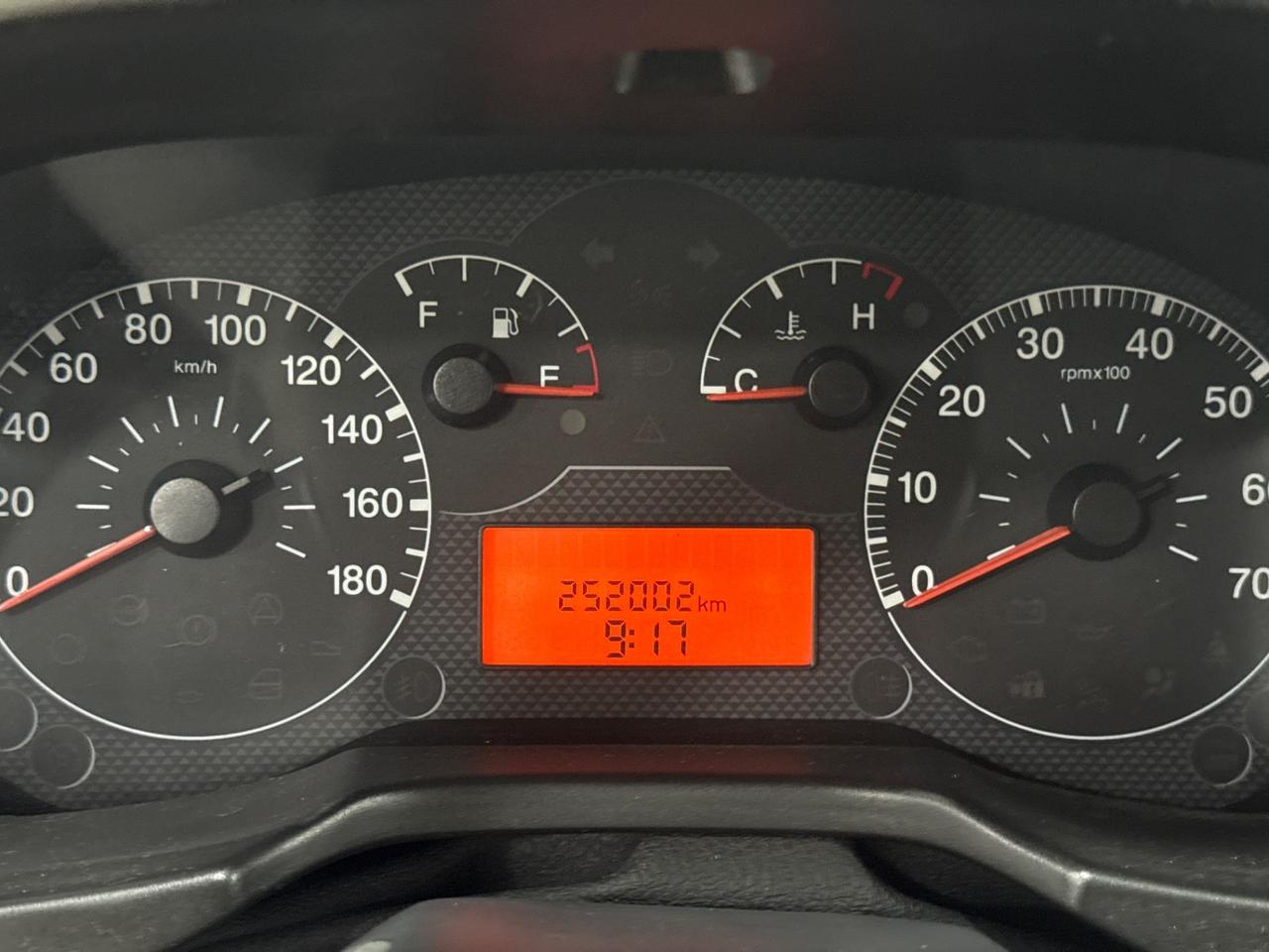 Peugeot Bipper 1.4 hdi automatico