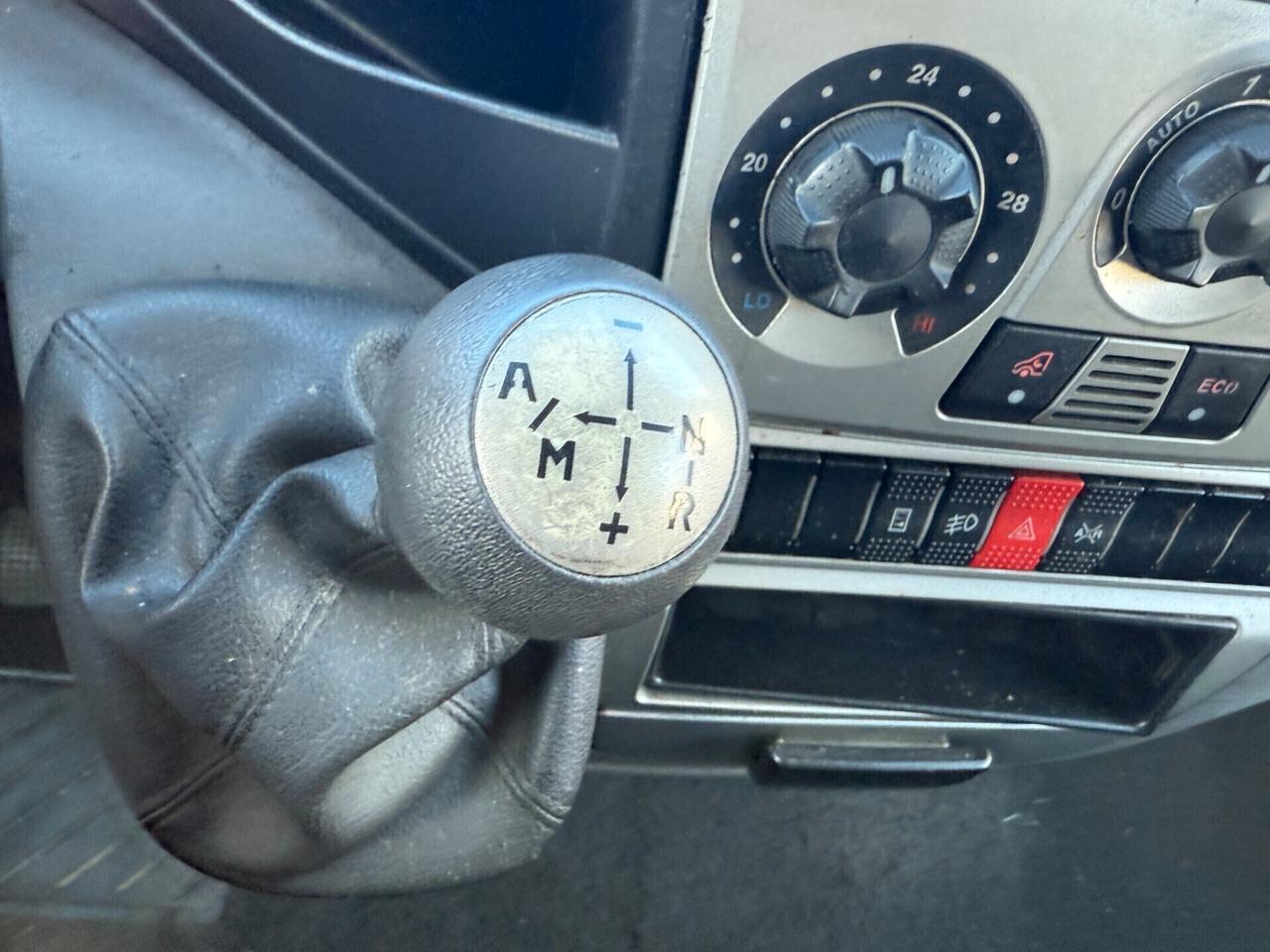 Iveco Daily 35-E4/3.0/SPONDA/TELONATO/2010