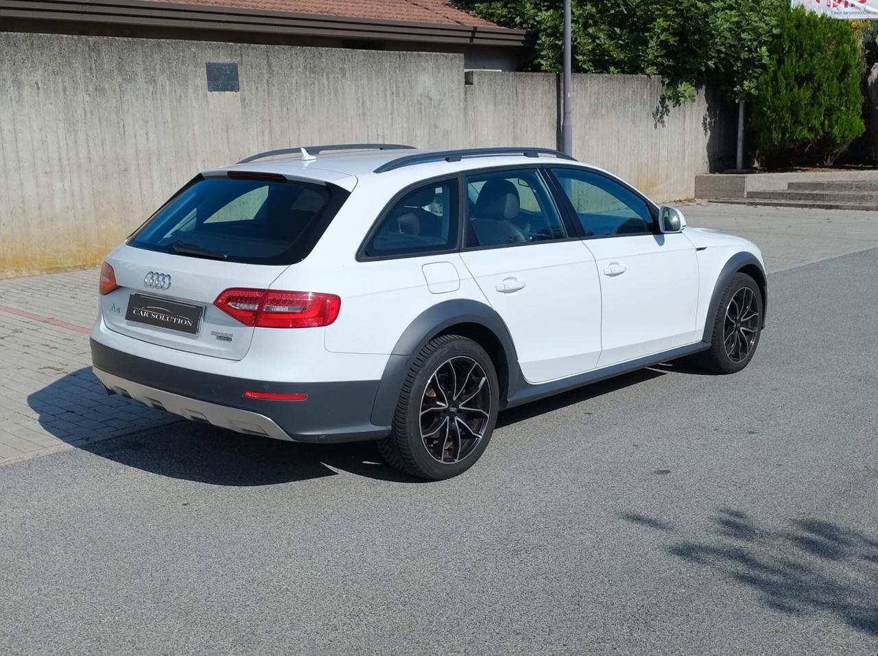 Audi A4 allroad 2.0tdi 150cv S-Line CAMBIO MANUALE