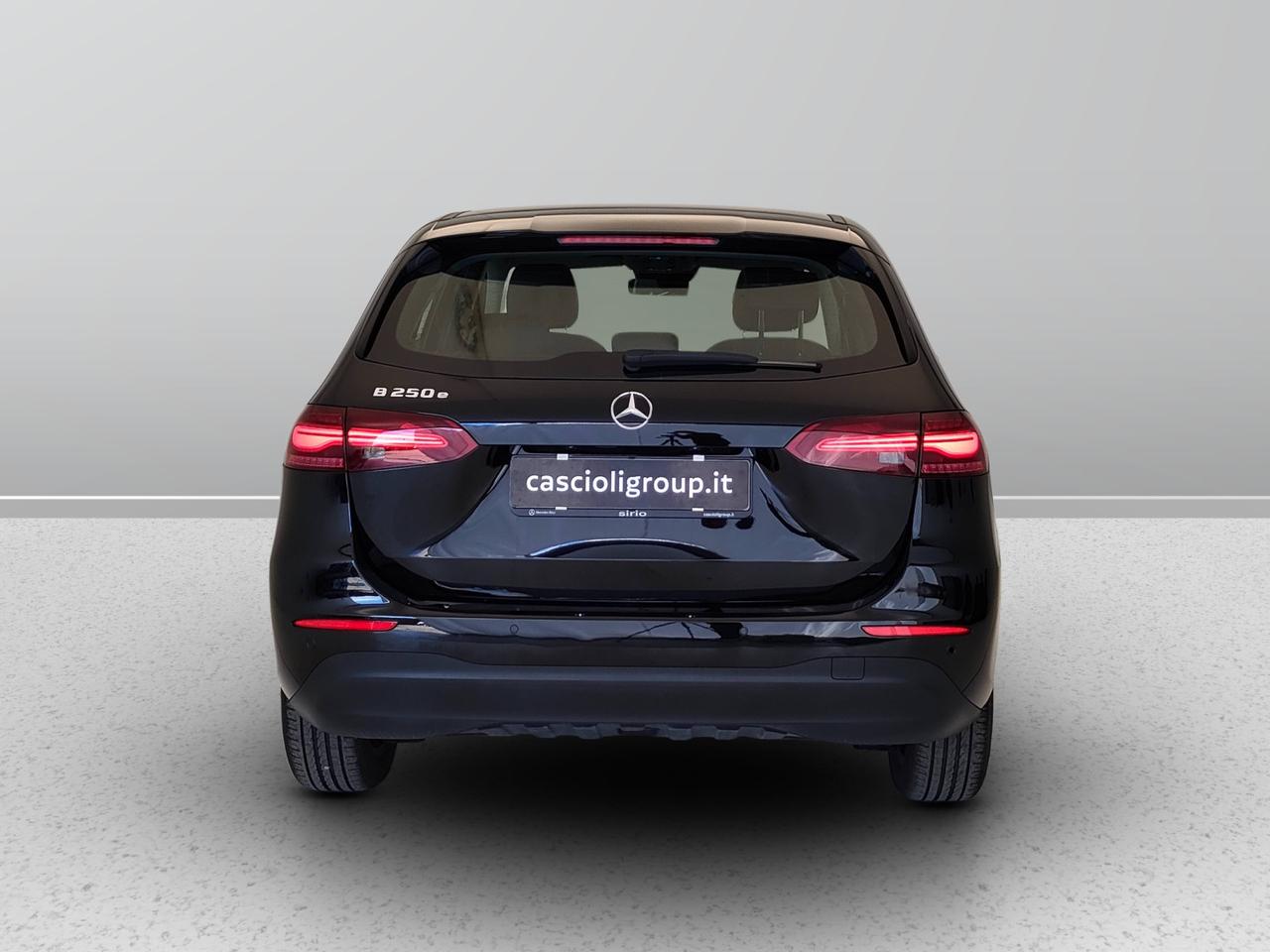 Mercedes-Benz Classe B - W247 2023 - B 250 e phev Advanced auto