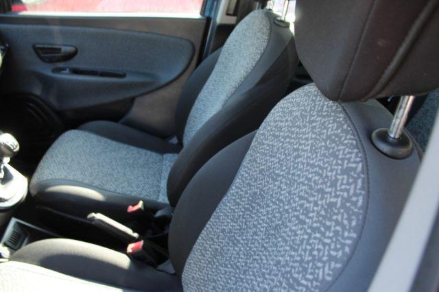 LANCIA Ypsilon 1.0 FireFly 5 porte S&S Hybrid Silver