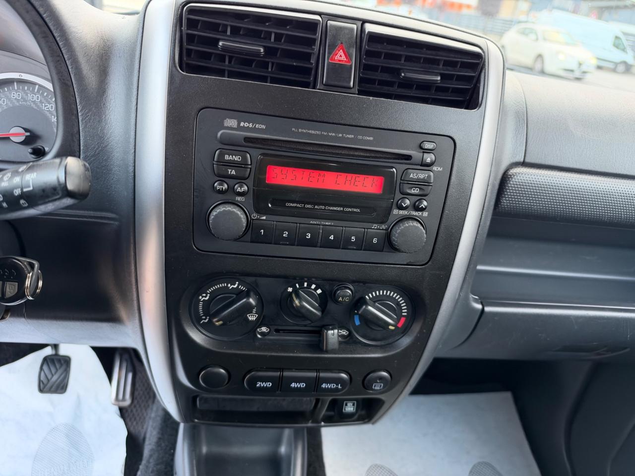 Suzuki Jimny 1.3 4WD EVOLUTION