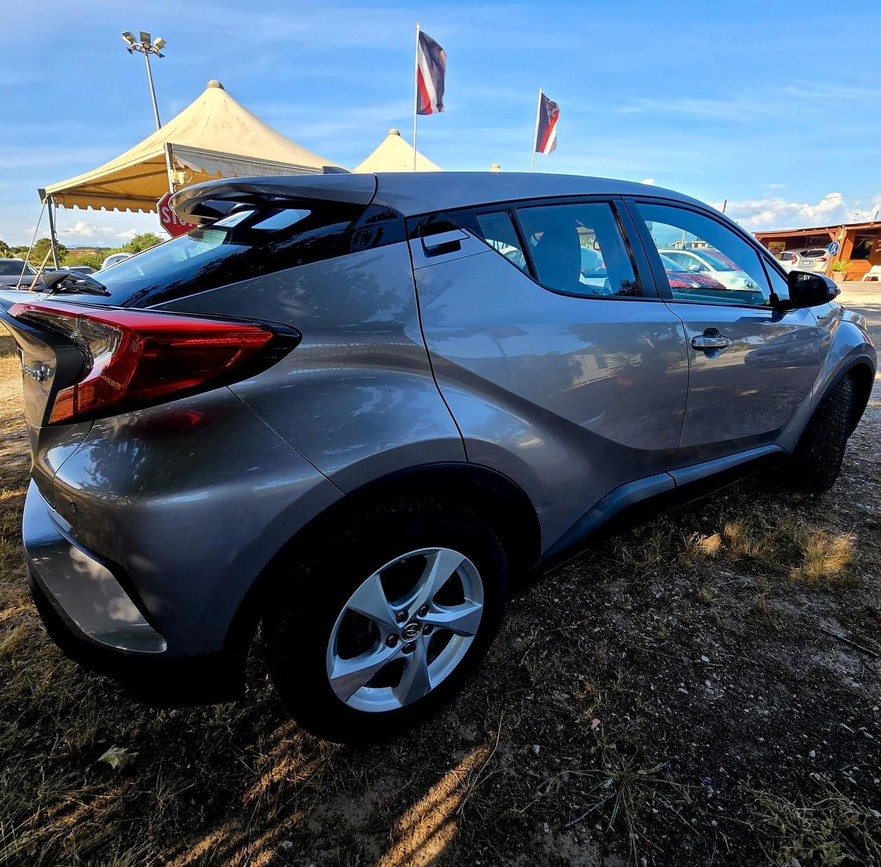 Toyota C-HR 1.8 Hybrid E-CVT Active