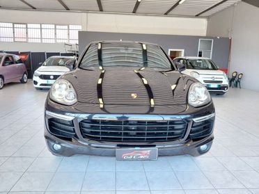 Porsche Cayenne 3.0 Diesel KM 157.000