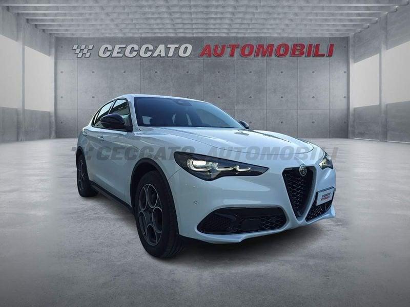 Alfa Romeo Stelvio 2023 2.2 t Sprint Q4 210cv auto