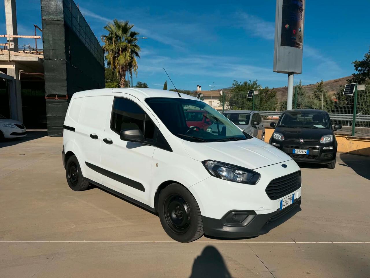 Ford Transit Courier 1.5 TDCi 75CV Van Trend