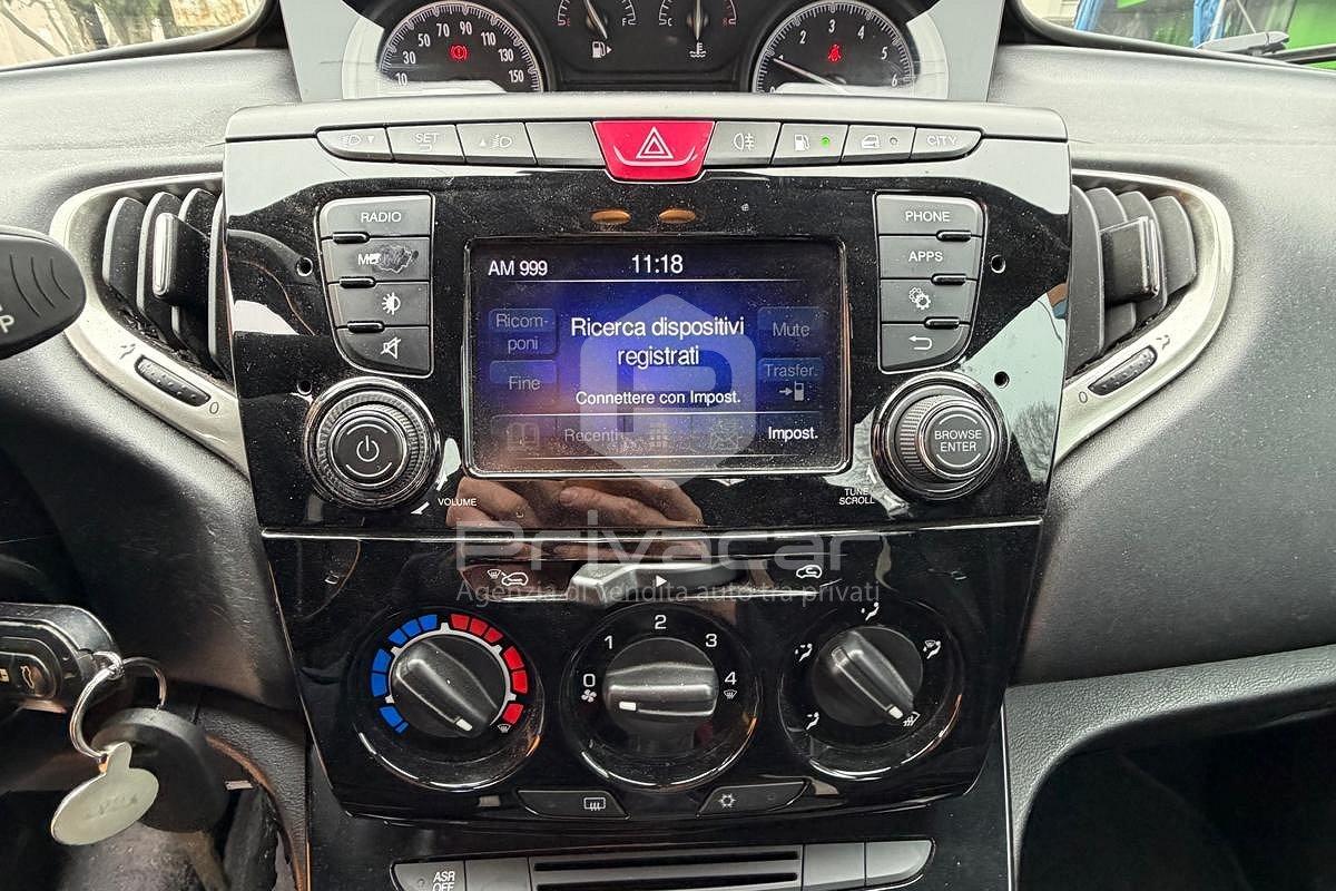 LANCIA Ypsilon 1.2 69 CV 5 porte GPL Ecochic Gold