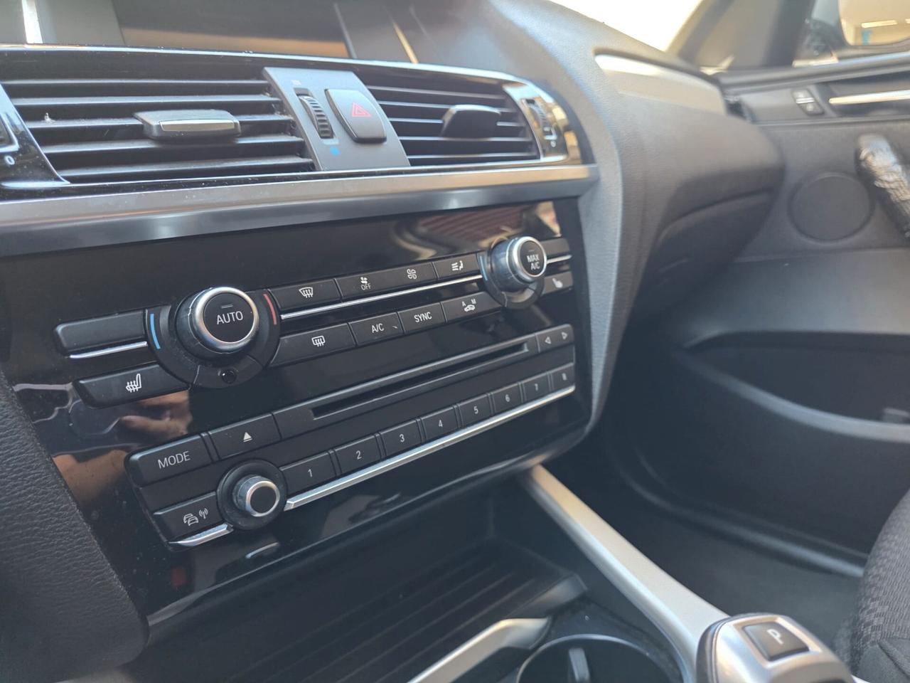 BMW X3 SDRIVE18D 2.0 - 150CV - GANCIO TRAINO
