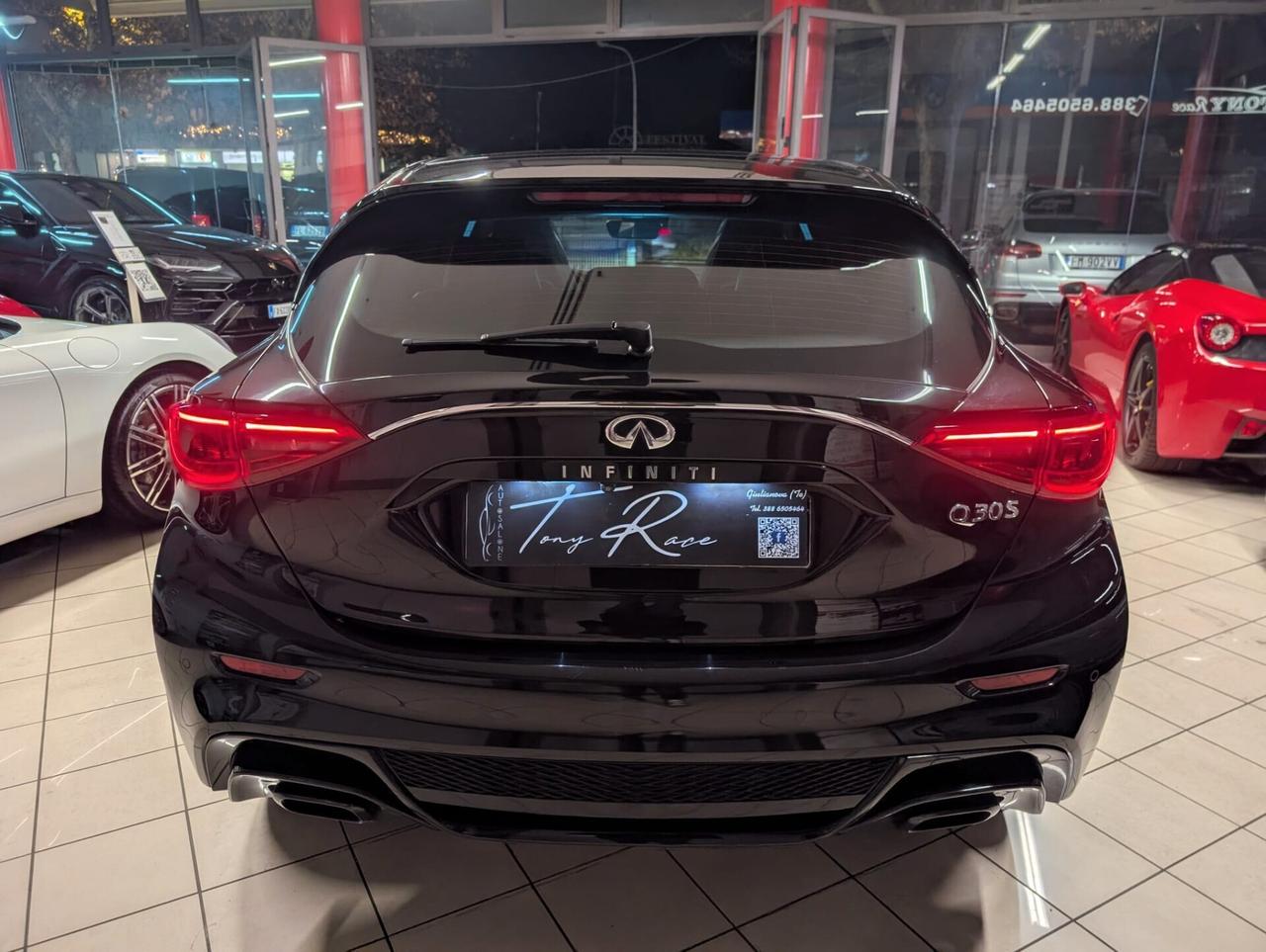 Infiniti Q30 1.5 diesel Sport Black