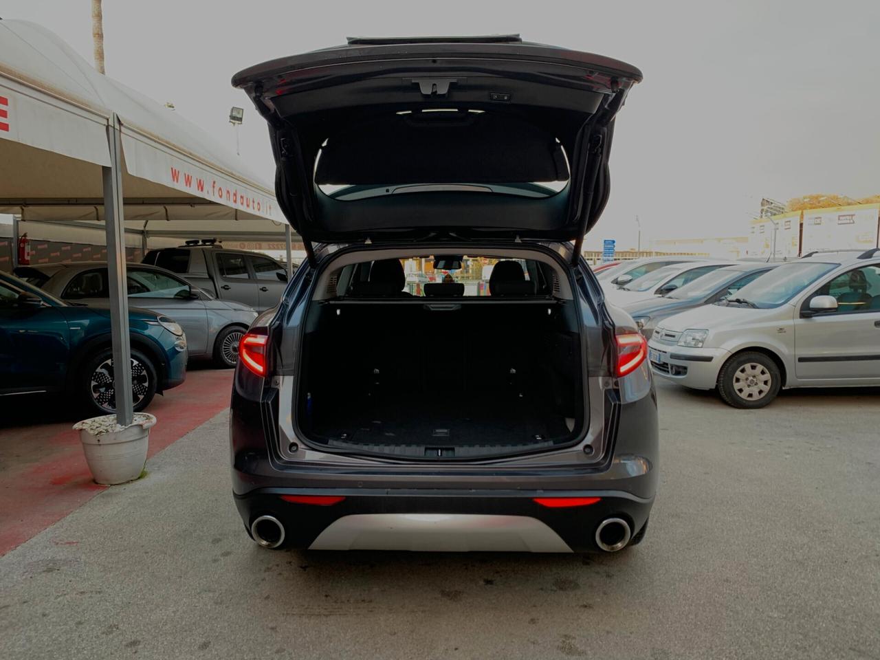 Alfa Romeo Stelvio 2.2 Turbodiesel 160 CV AT8 RWD Business