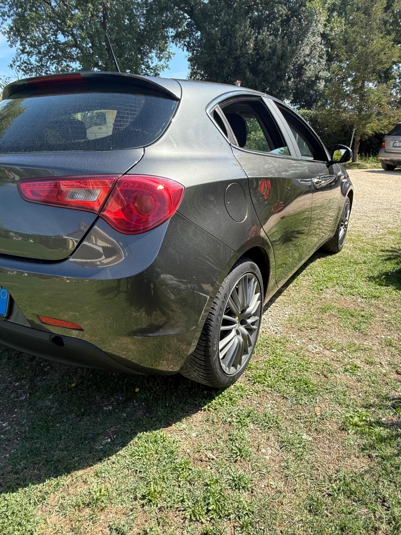 Alfa Romeo Giulietta 1.6 JTDm-2 105 CV Exclusive