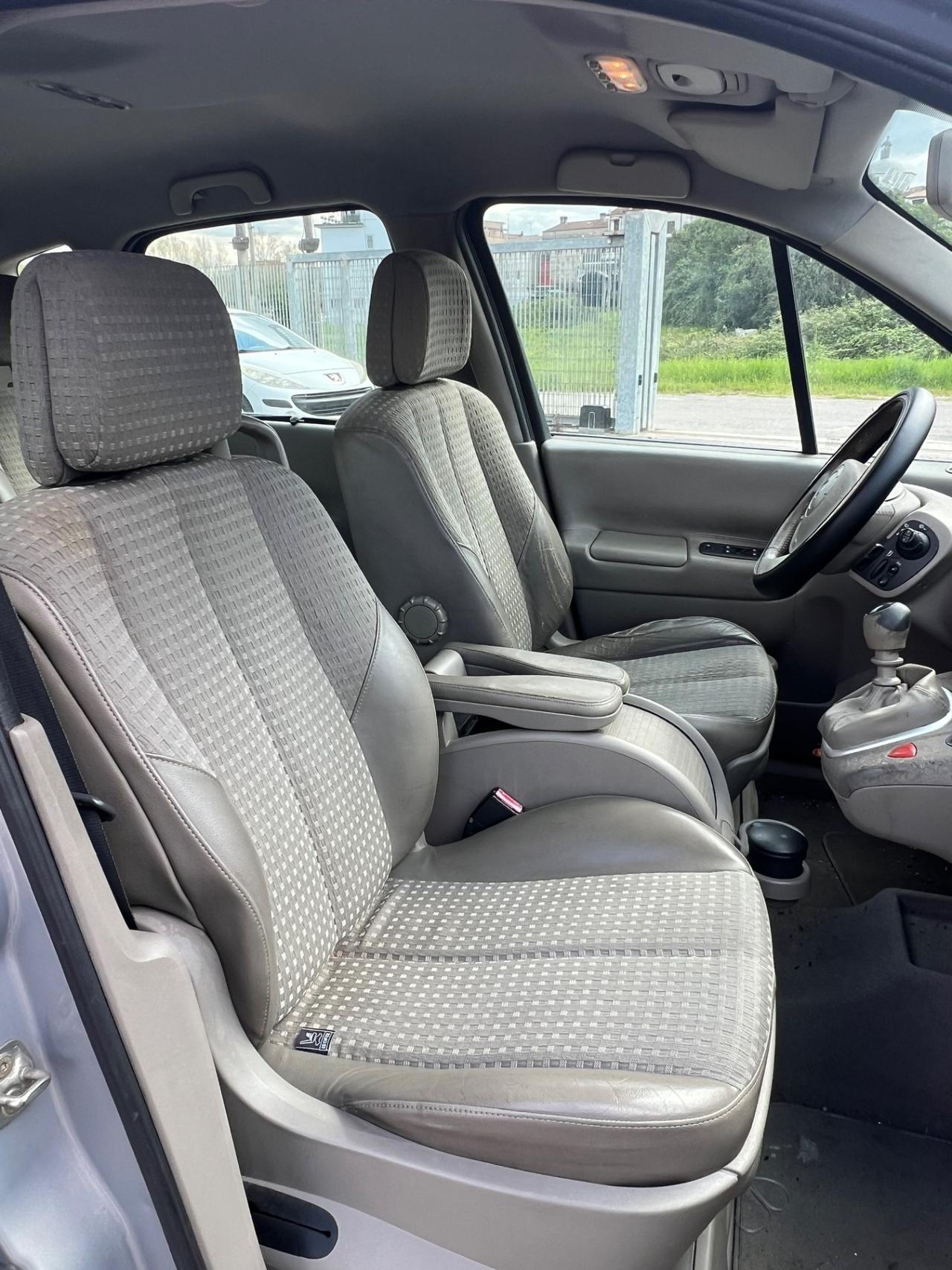 Renault Scenic Scénic 1.9 dCi/130CV Luxe Dynamique