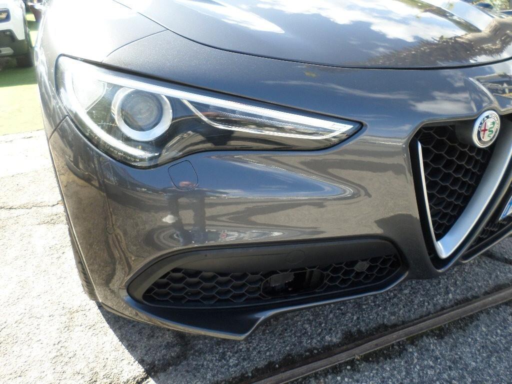 Alfa Romeo Stelvio 2.2 Turbodiesel 160 CV AT8 RWD Business