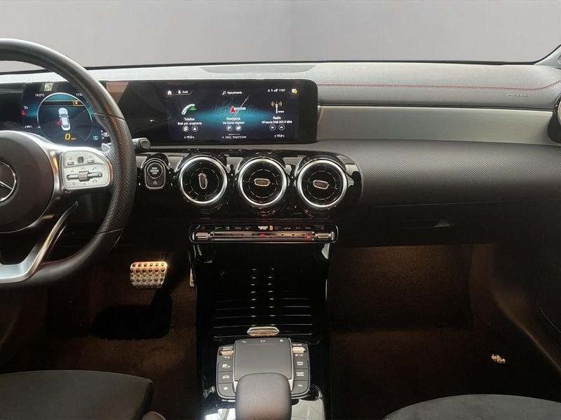 Mercedes-Benz CLA CLA Coupe 180 Premium auto