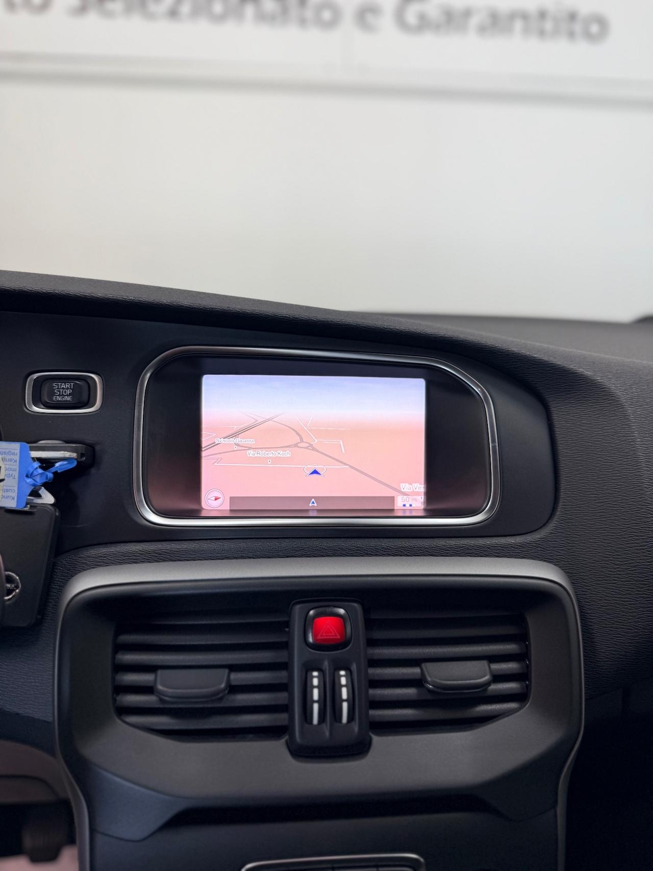 Volvo V40 D2 Inscription 2.0 120cv 07/2018 Euro 6B Neopatentati