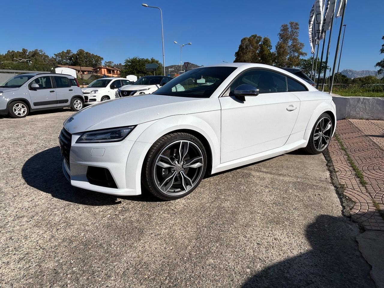 Audi TT TTS Coupé 2.0 TFSI 310 CV quattro S tronic