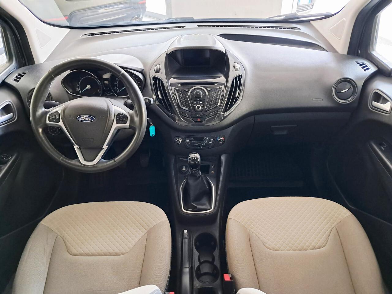 Ford Tourneo Courier 1.5 TDCI 75 CV