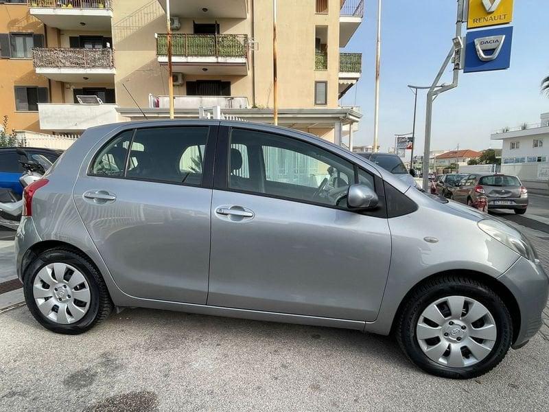 Toyota Yaris Yaris sol 1.0 5 porte / NEOPATENTATI