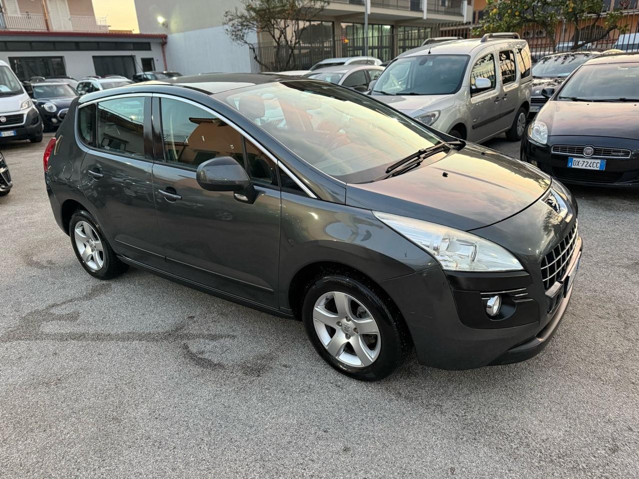 Peugeot 3008 1.6 HDi 110CV cambio robotizzato Premium