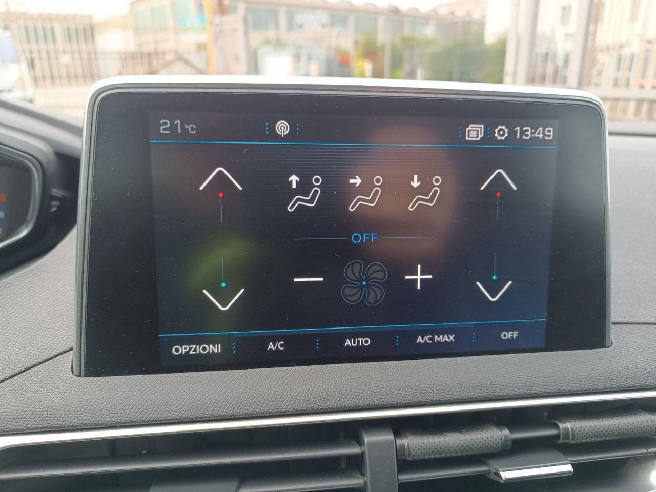 PEUGEOT 3008 BlueHDi 130 S&S EAT8 Allure