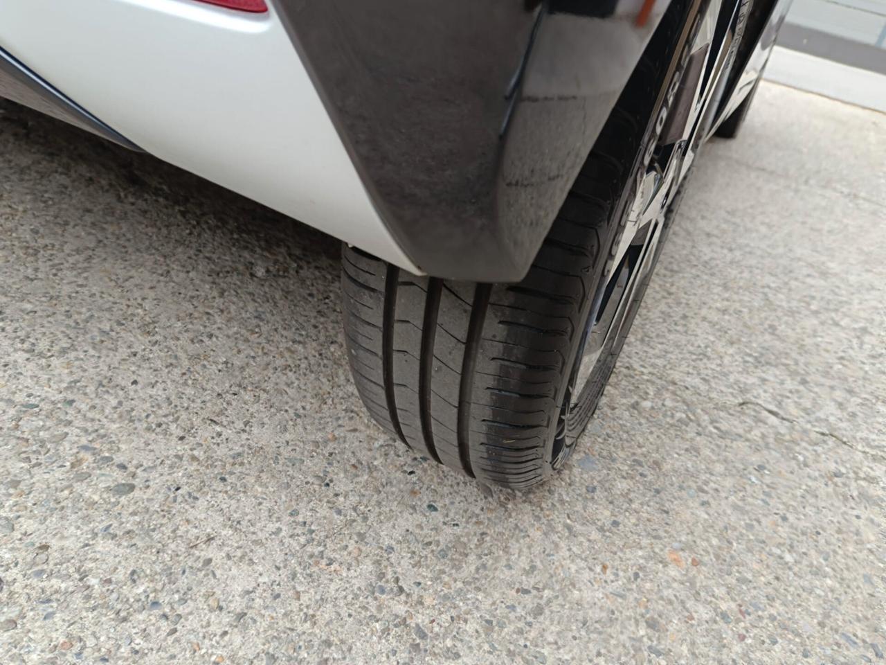 Toyota Aygo Connect 1.0 VVT-i 72 CV 5 porte x-play