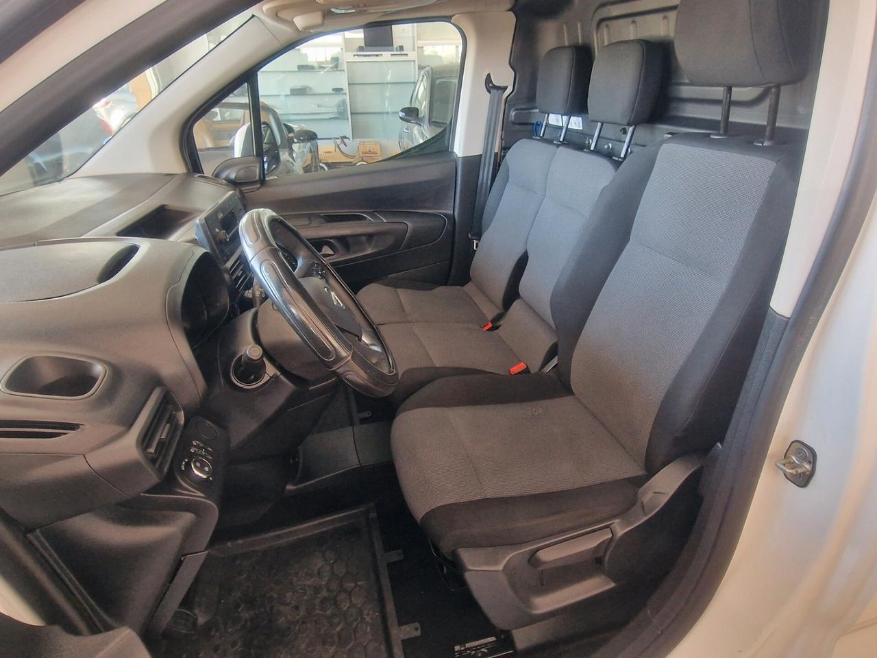 Opel Combo 1.5 diesel L2 3Posti