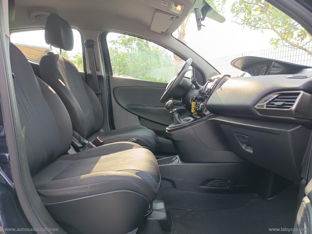 LANCIA Ypsilon 1.2 69 CV 5p. S&S Gold
