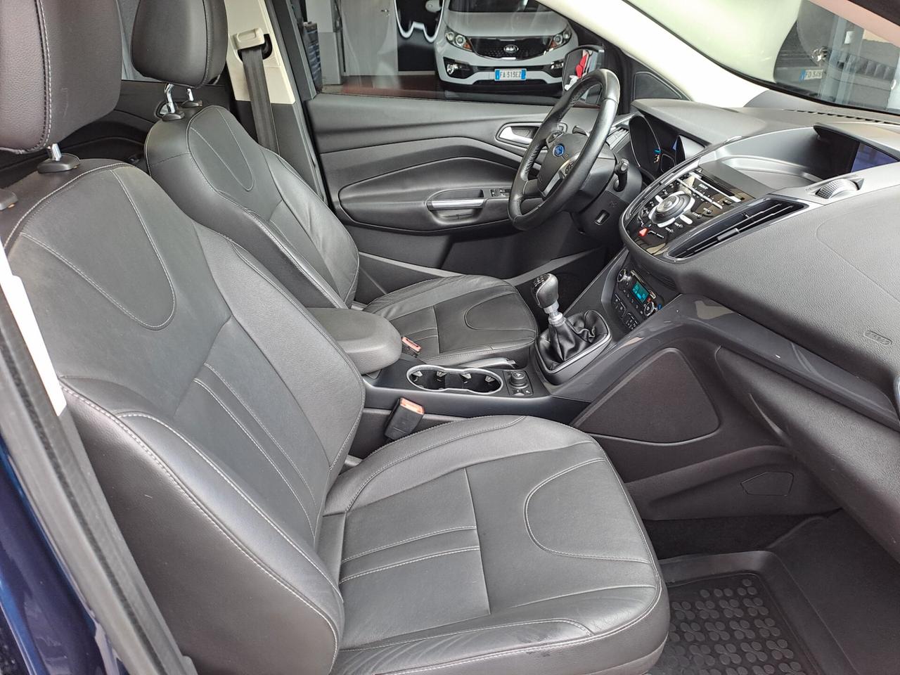 Ford Kuga 2.0 TDCI 140CV 4WD Titanium - PANORAMA