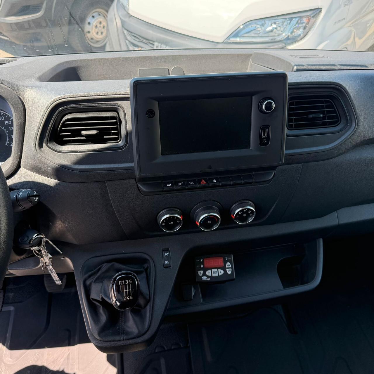 RENAULT MASTER 2.3 FRIGO CON PARATIA