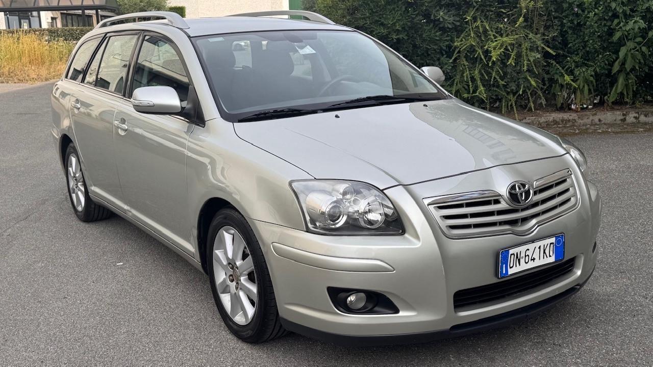 Toyota Avensis 1.8 16V Station Wagon