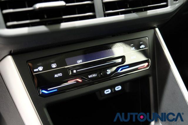VOLKSWAGEN Polo 1.0 TSI STYLE NEOPATENTATI FARI LED