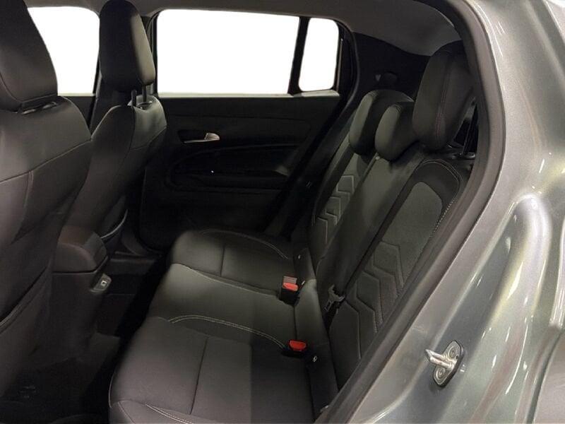 Jeep Avenger e-Hybrid 1.2 MHEV e-Hybrid Turbo Altitude