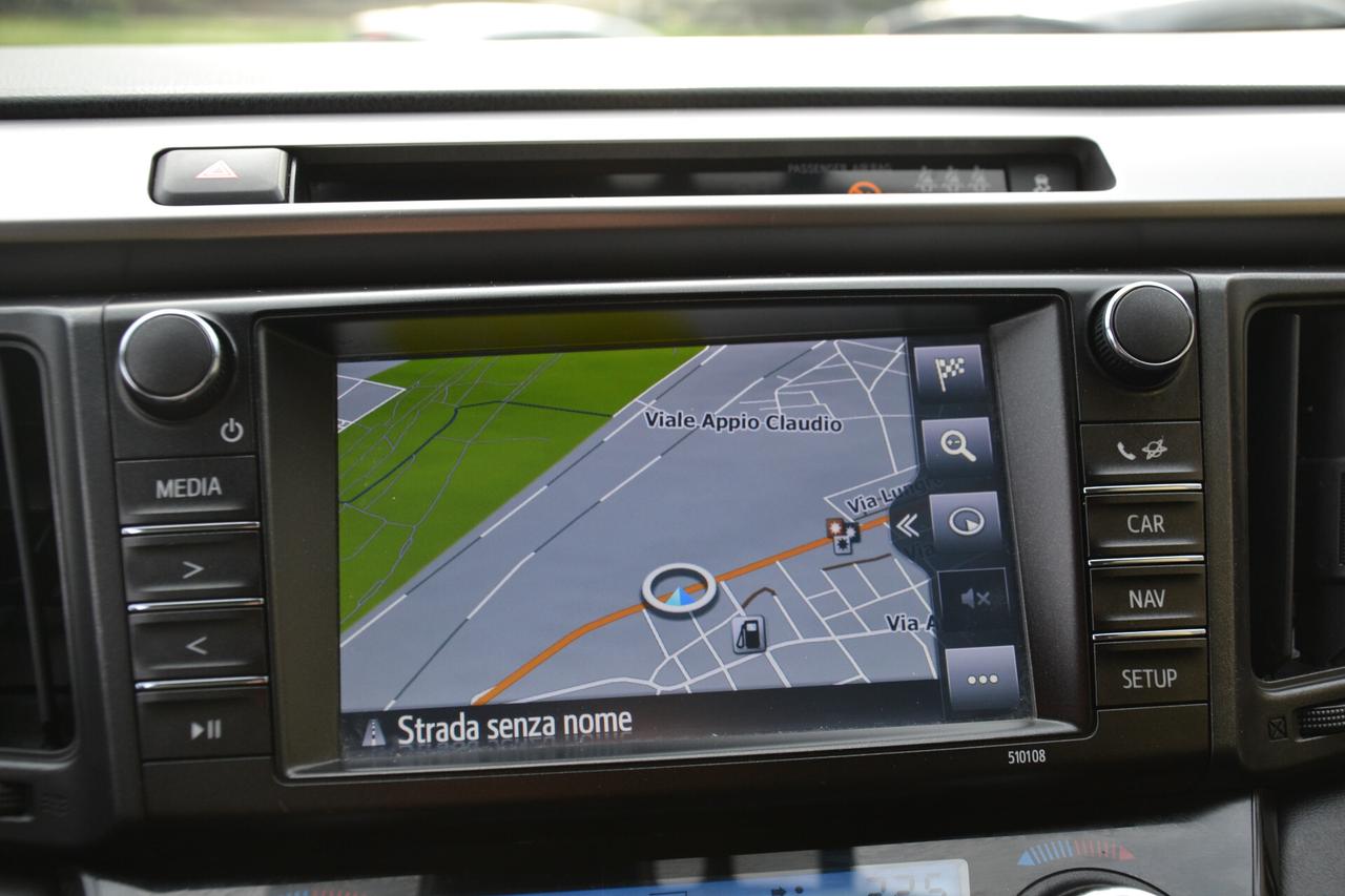 Toyota RAV 4 2.0 D-4D 143CV **NAVI+CRUISE+RCAM+PDC+LED+EURO6B*